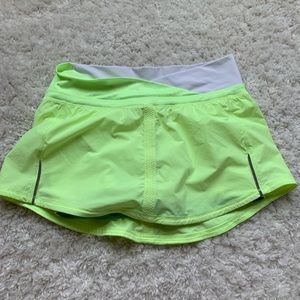 lululemon neon crossed size 4 skirt